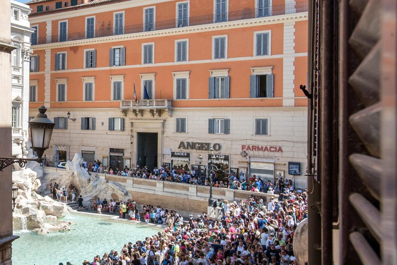 Apartament La Finestra Su Fontana Di Trevi - Charming View Rzym Zewnętrze zdjęcie