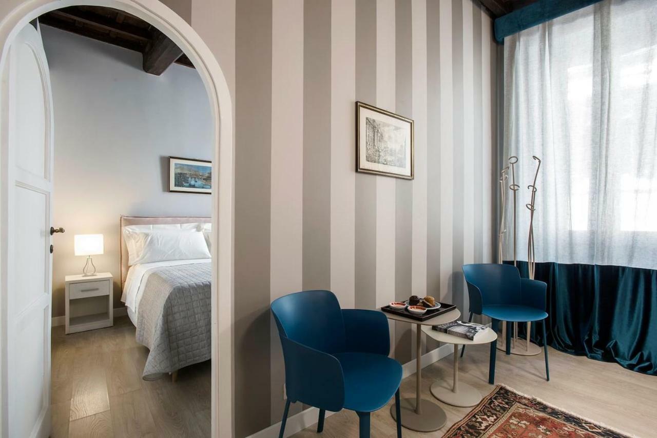 Apartament La Finestra Su Fontana Di Trevi - Charming View Rzym Zewnętrze zdjęcie