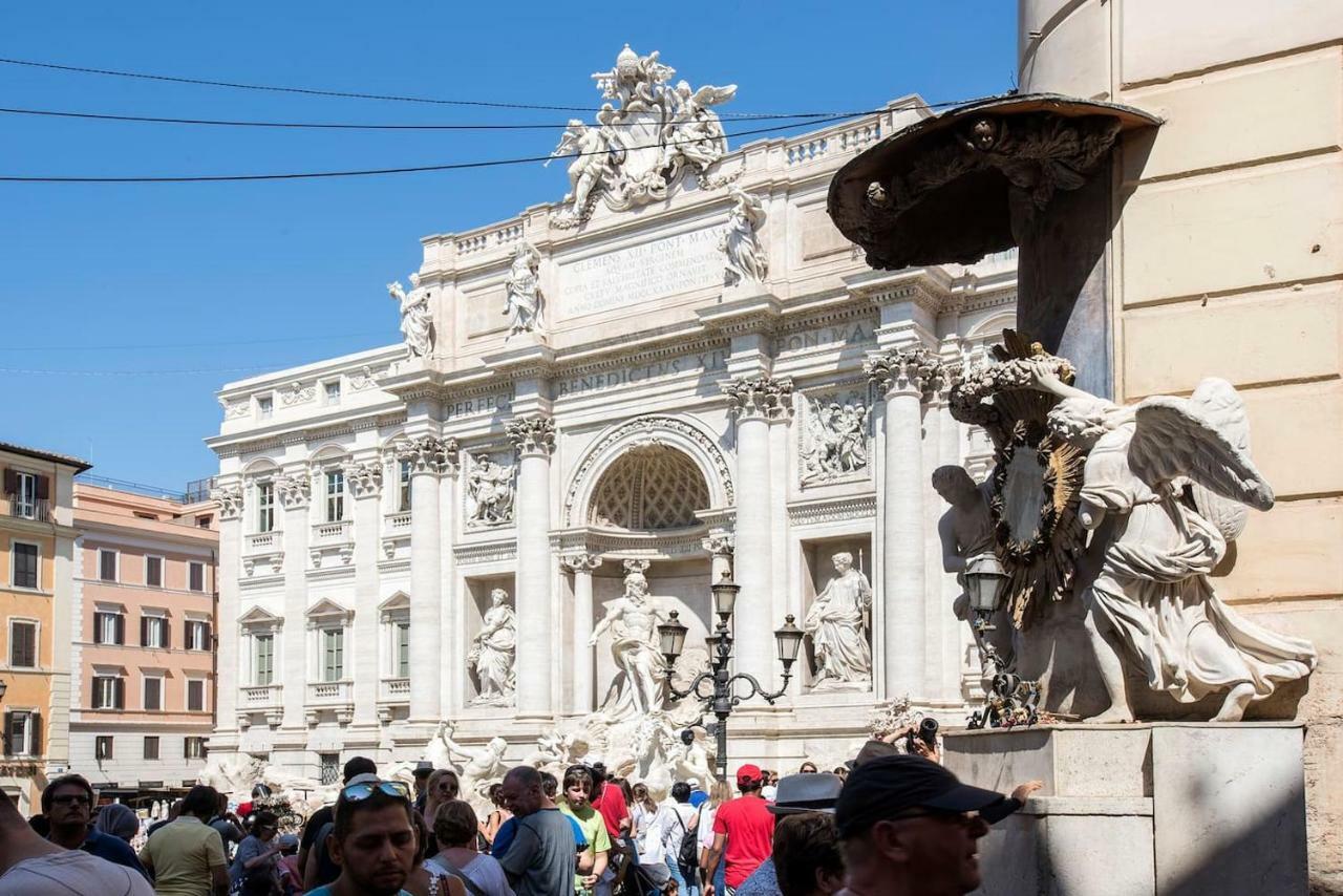 Apartament La Finestra Su Fontana Di Trevi - Charming View Rzym Zewnętrze zdjęcie
