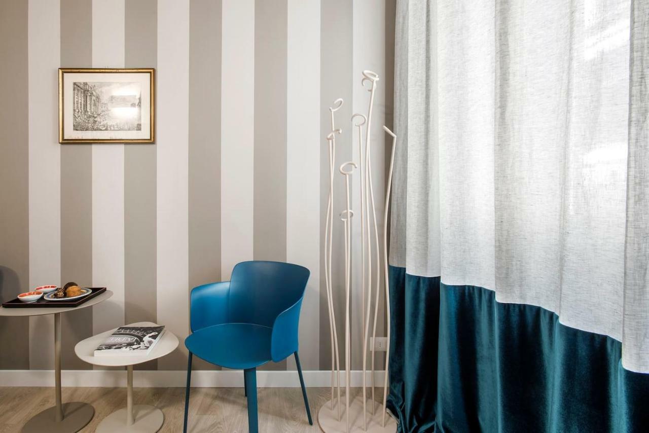 Apartament La Finestra Su Fontana Di Trevi - Charming View Rzym Zewnętrze zdjęcie
