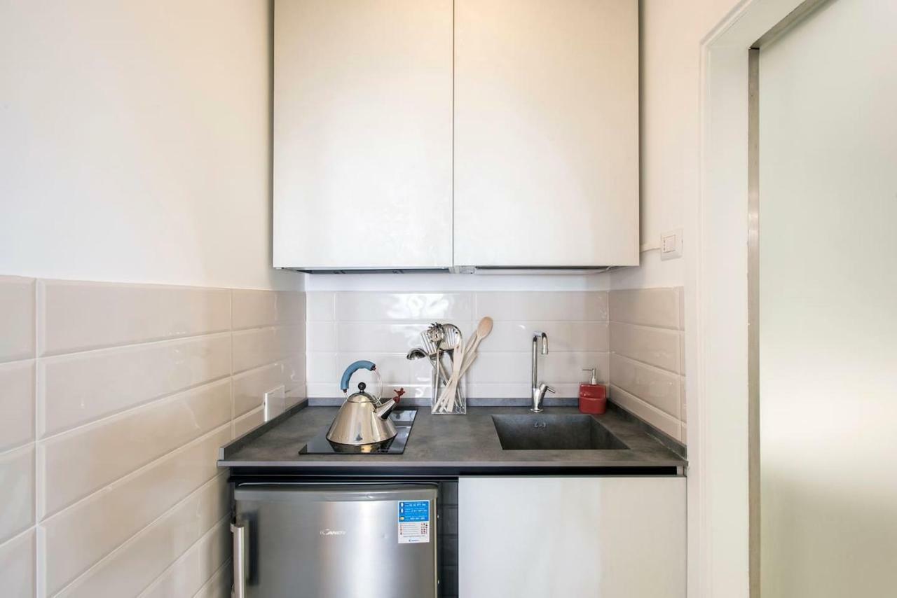 Apartament La Finestra Su Fontana Di Trevi - Charming View Rzym Zewnętrze zdjęcie