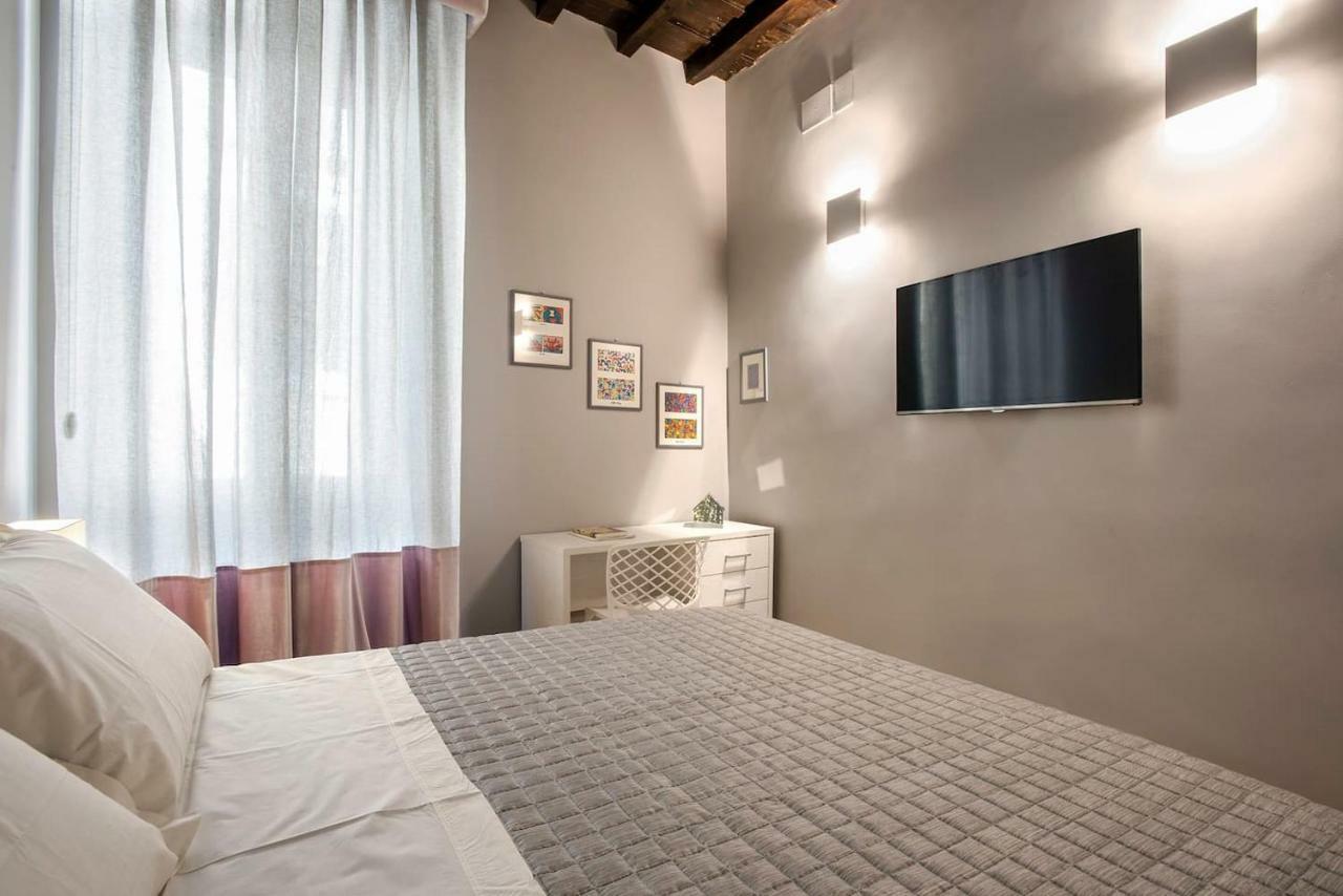 Apartament La Finestra Su Fontana Di Trevi - Charming View Rzym Zewnętrze zdjęcie