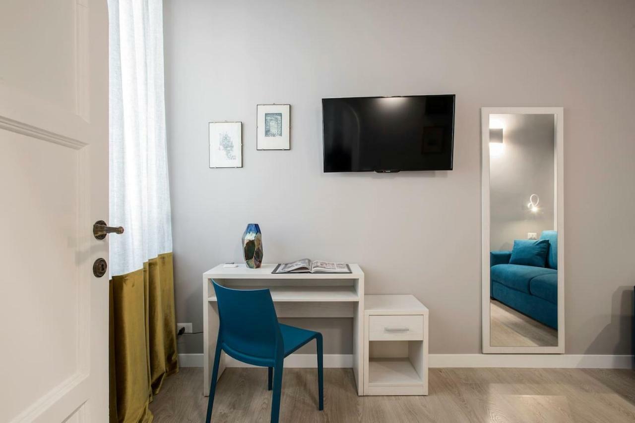 Apartament La Finestra Su Fontana Di Trevi - Charming View Rzym Zewnętrze zdjęcie